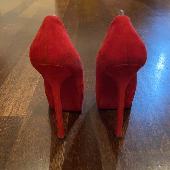 YSL red suede tribute heels - Picture 4 of 9